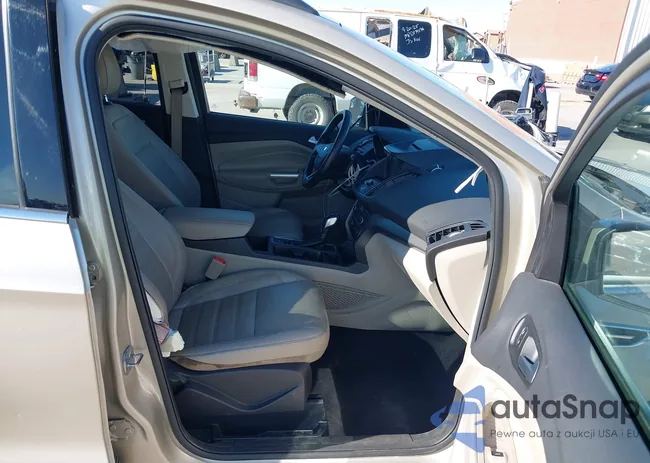 1FMCU0HD3JUC31988: 43641548