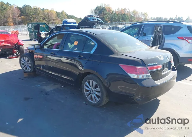 1HGCP2F73CA171799: 43641688