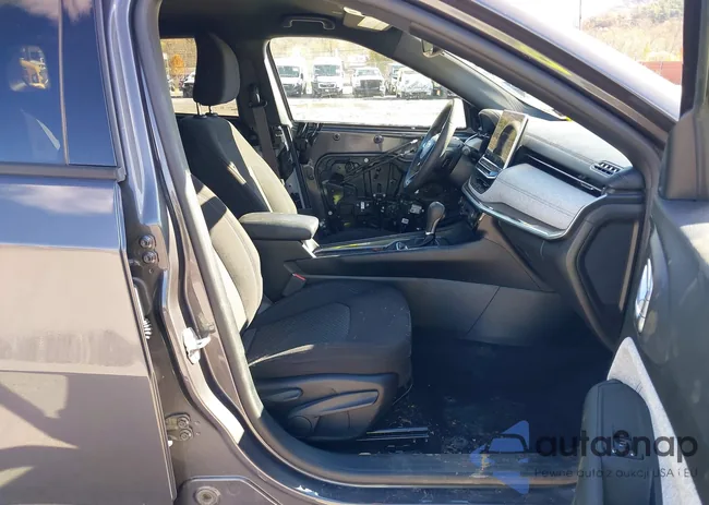 3C4NJDAN5RT132255: 43641776