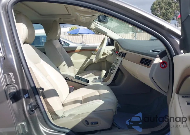 YV1AS982081064869: 43640994