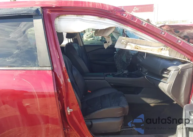 JN8BT3BAXRW000173: 43641072