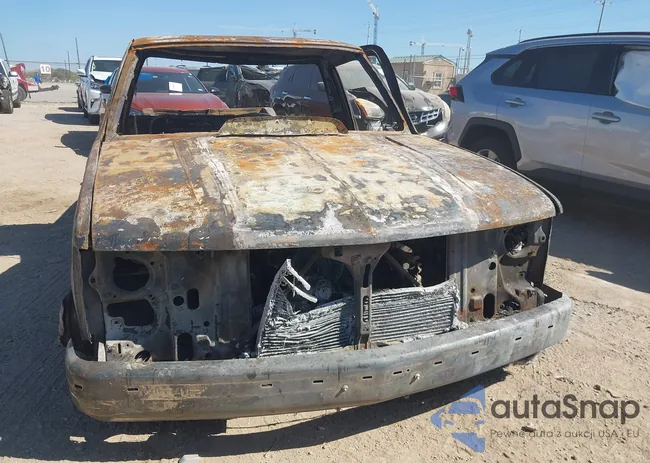 1GTEC14M2WZ522715: 43642349