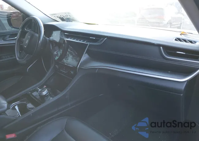 1C4RJKBG5M8112200: 43642487