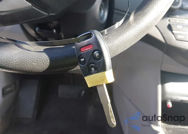 1HGCP2F34AA097741: 43642547