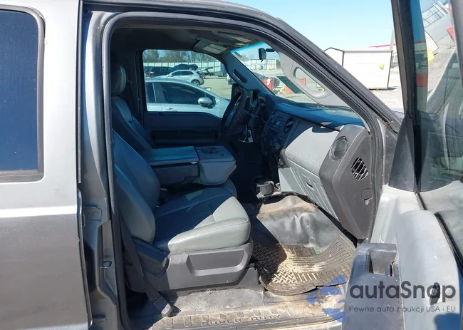 1FT7W2A62BEC78111: 43642779