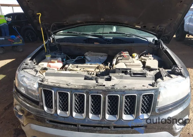 1C4NJCBA2GD740050: 43642790