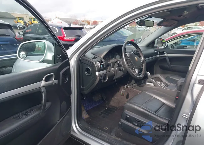 WP1AA29PX6LA26432: 43641975