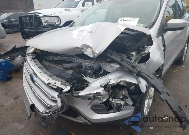 1FMCU0G9XHUE68033: 43642162