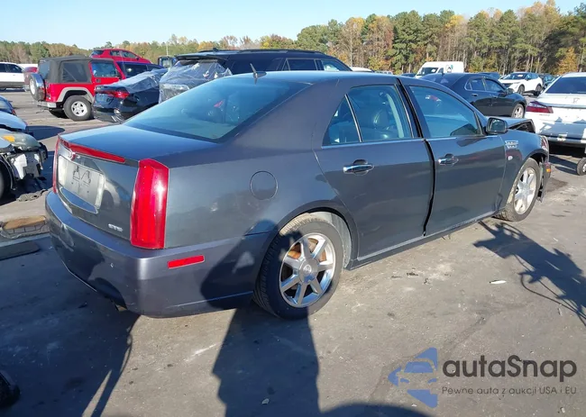 1G6DC67A980203400: 43643365