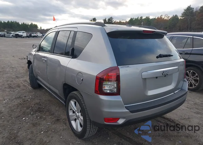 1C4NJCBA9GD560841: 43643385