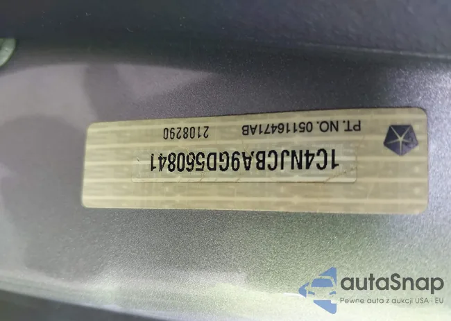 1C4NJCBA9GD560841: 43643385