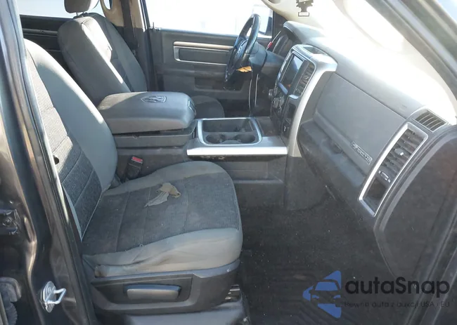 1C6RR7LT0JS332870: 43642989