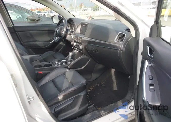 JM3KE4DY7G0851196: 43643085