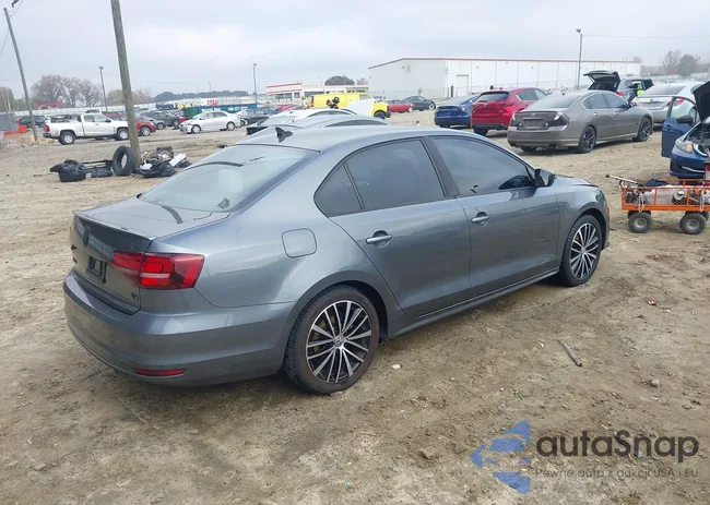 3VWD17AJ3HM289329: 43643150