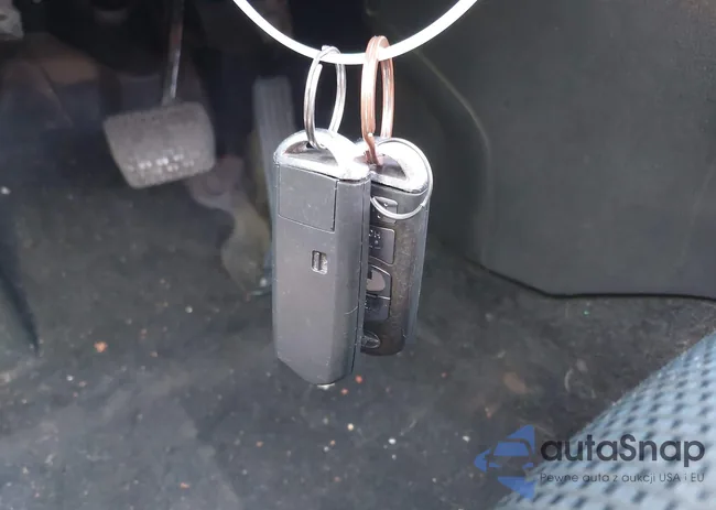 3MYDLBZV9GY115023: 43643170