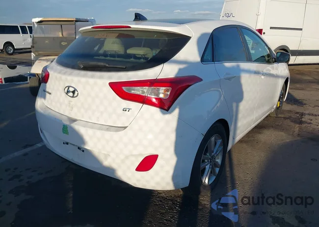 KMHD35LH8GU322018: 43644225