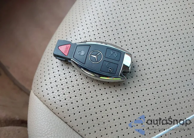 WDBUF56X57B107544: 43644251