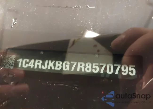 1C4RJKBG7R8570795: 43644479