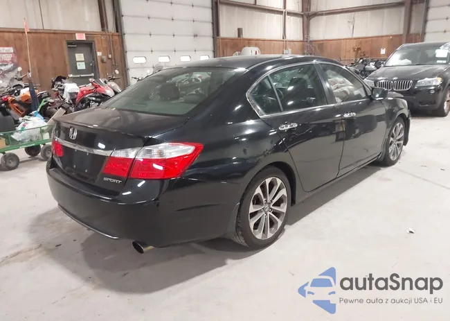 1HGCR2F58EA057955: 43644650