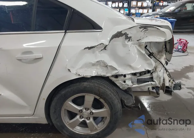 1G1PC5SBXE7272578: 43644716