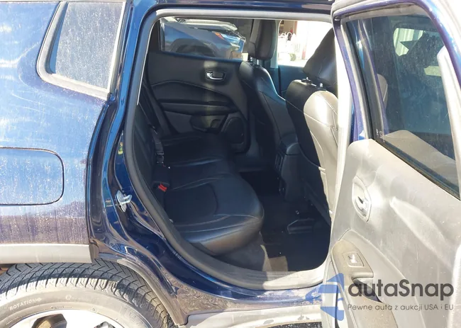 3C4NJDBB0JT482241: 43644749