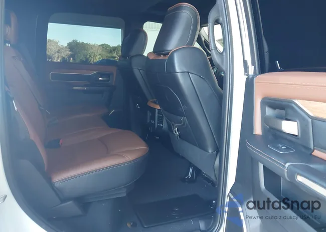 3C6UR5GL7NG252942: 43645288