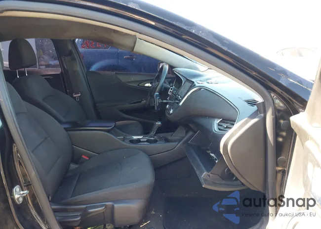 1G1ZB5ST4GF320749: 43645386