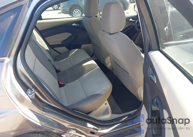 1FADP3F20EL429996: 43645576