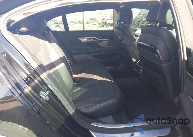 WBA7E2C34HG740569: 43644801