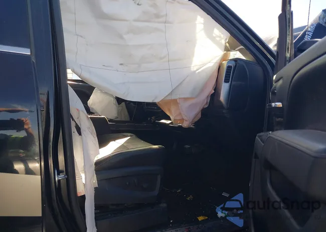 1GC1KWEYXHF165045: 43644890