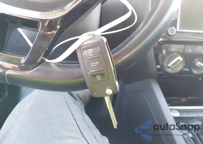 3VWLA7AJ4FM262486: 43644951