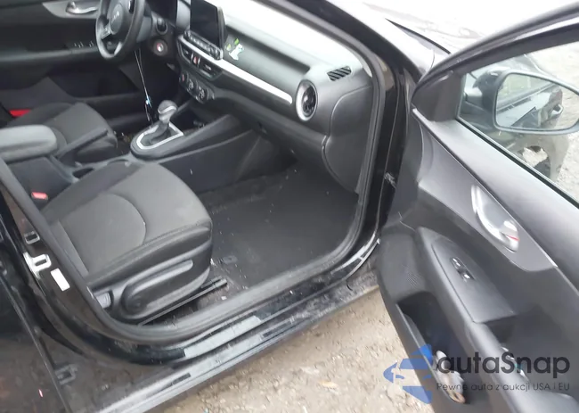 3KPF24AD0PE577187: 43645174