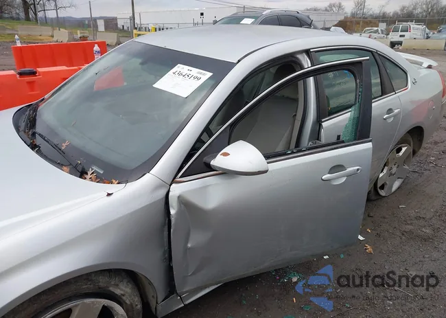 2G1WB57K891324042: 43645199