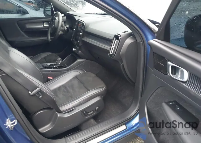 YV4162UMXM2492877: 43646242