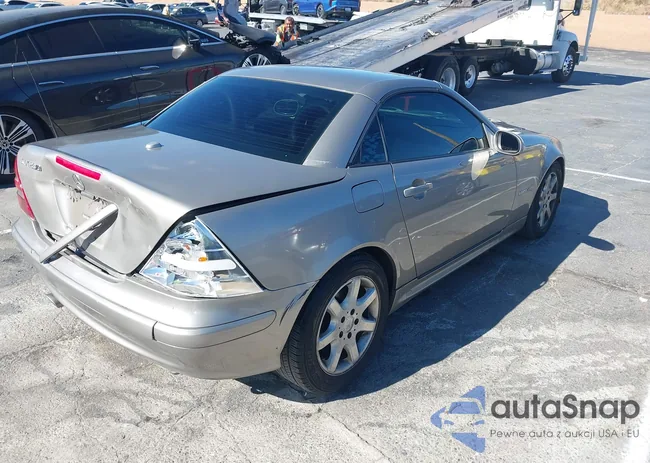 WDBKK49F04F306795: 43646375