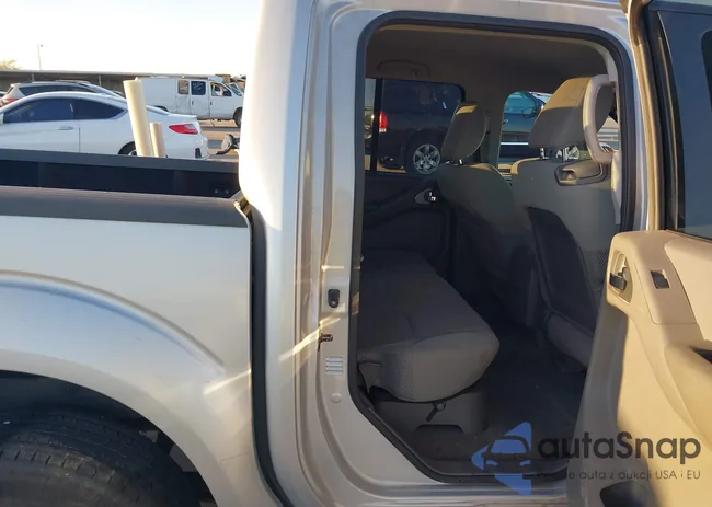 1N6AD0ER5BC427401: 43646742