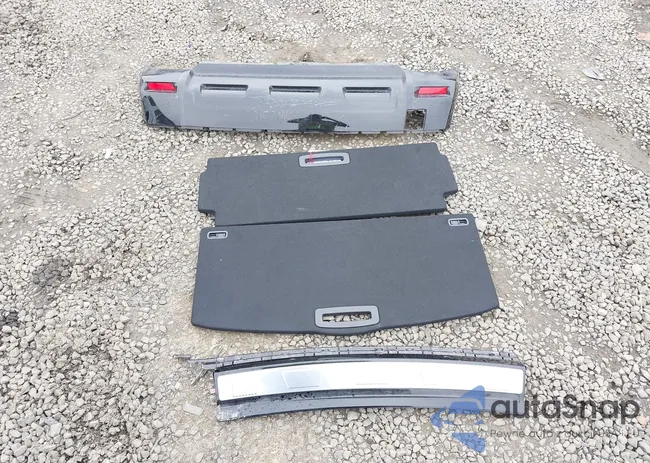 JN8BT3DD1SW302853: 43646786