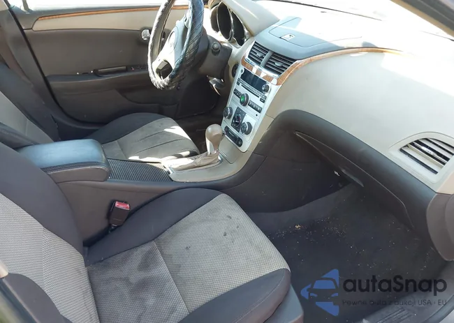 1G1ZC5E18BF127715: 43647279