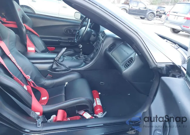 1G1YY12S335132931: 43647443