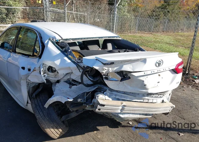 4T1B11HK3JU557444: 43647595