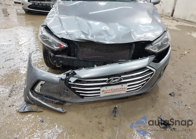 KMHD84LF6HU225928: 43647650