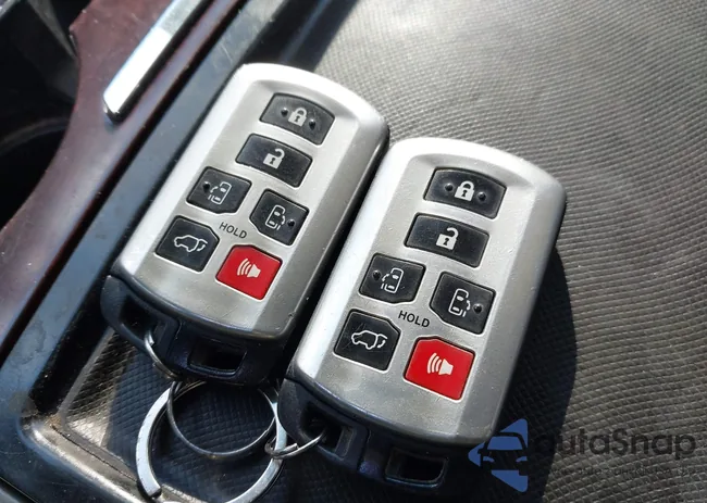 5TDDK3DC2CS030751: 43647736