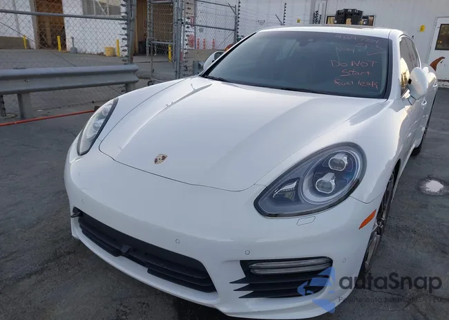 WP0AC2A78EL073044: 43647754