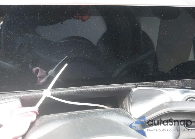 W1N4M4HB8MW104220: 43646877