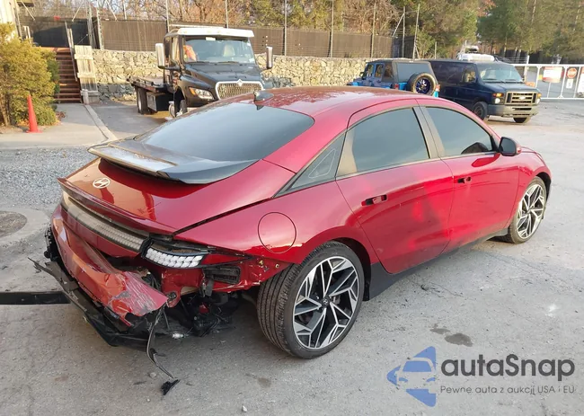 KMHM34AC2PA038578: 43648287