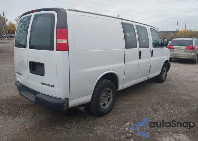 1GCFG15X351177516: 43648394