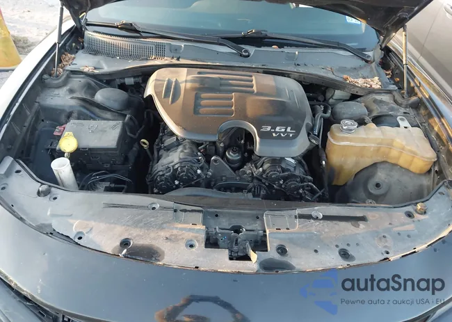 2C3CDXHG8FH915828: 43648452