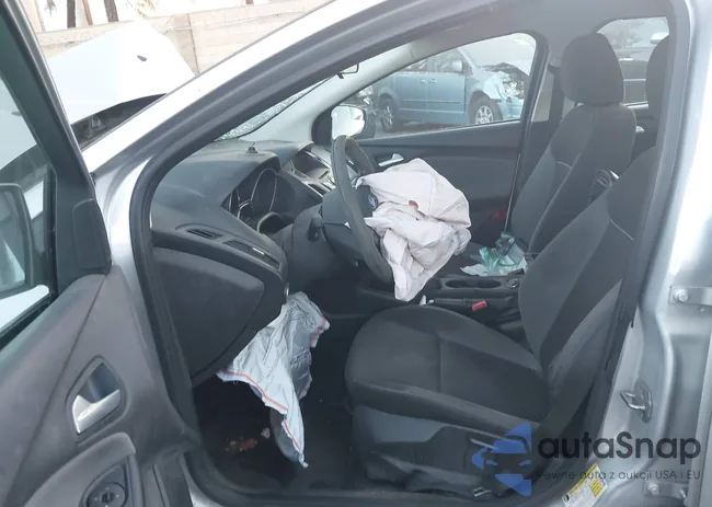 1FADP3F26EL111090: 43648506