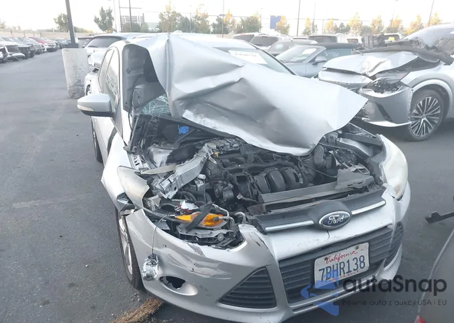 1FADP3F26EL111090: 43648506