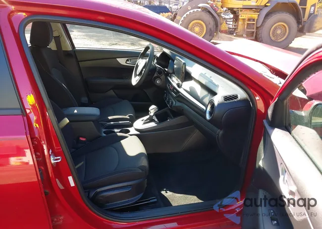 3KPF24AD3NE467909: 43648627